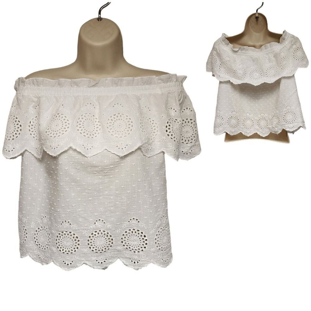 AMERICAN EAGLE OUTFITTERS Women's White Eyelet Off Shoulder Top Size Small